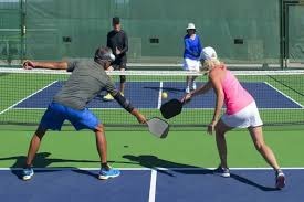 瓜帅：我们要拿98分才能英超夺冠；与摄影师冲突后马上道歉了